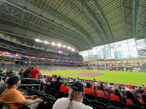 Daikin Park, bloc: 128, rangée: 22, place: 8