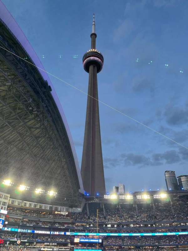 Rogers Centre, bloc: 138, rangée: 26, place: 6