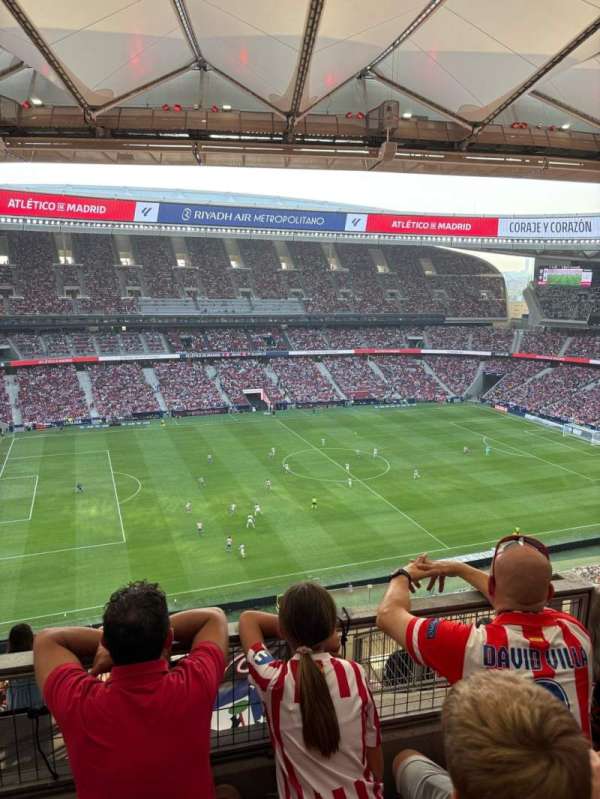 Estadio Metropolitano, Madrid, bloc: 428, rangée: 6, place: 17