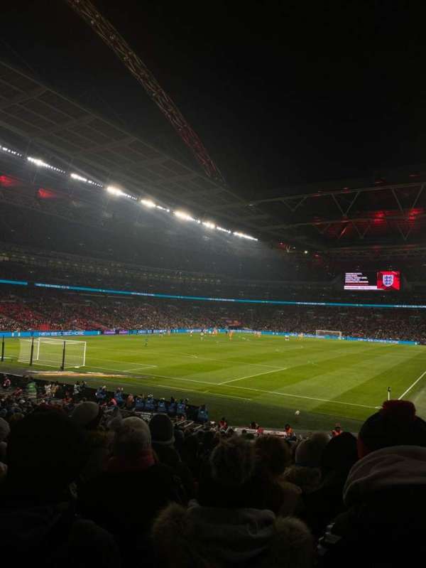 Wembley Stadium, bloc: 130, rangée: 25, place: 230