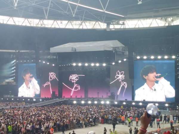 Wembley Stadium, bloc: 104, rangée: 27, place: 49