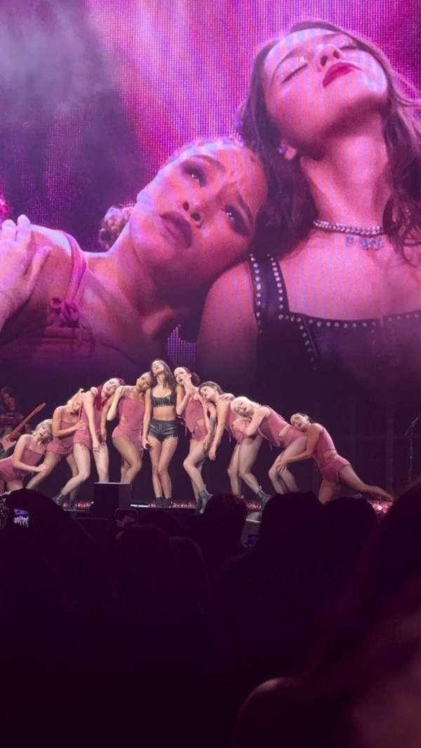 Xfinity Mobile Arena, bloc: Floor 3, rangée: 4, place: 3