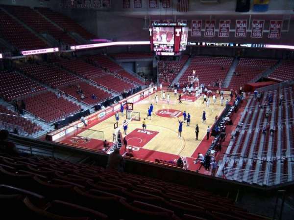 Liacouras Center, bloc: 207, rangée: k, place: 4