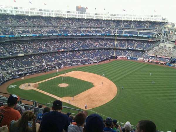 Yankee Stadium, bloc: 412, rangée: 10, place: 17