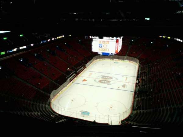Centre Bell, bloc: 327, rangée: M, place: 5