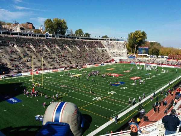 Percival Molson Memorial Stadium, bloc: x2, rangée: 9, place: 23