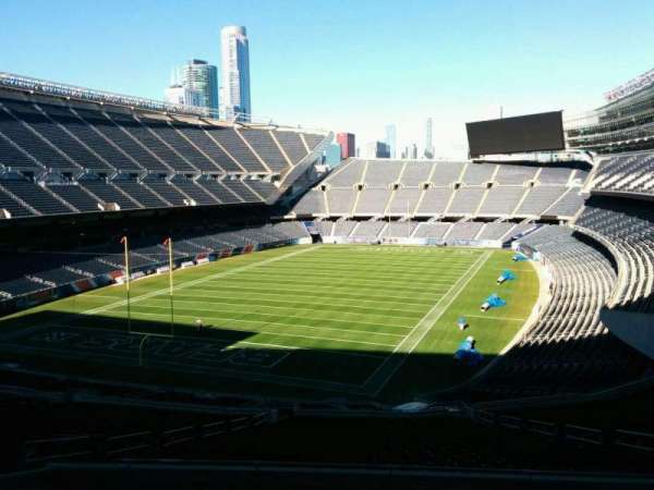 Soldier Field, bloc: 319, rangée: 9, place: 12