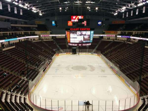 Giant Center, bloc: 226, rangée: 1, place: 3