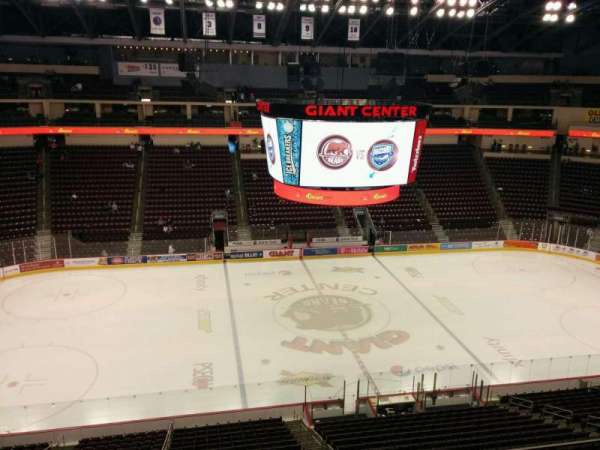 Giant Center, bloc: 206, rangée: d, place: 8