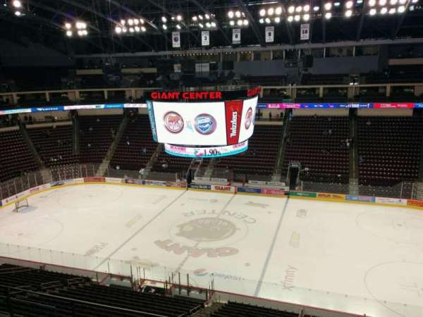 Giant Center, bloc: 208, rangée: e, place: 6