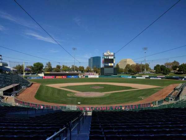 Sutter Health Park, bloc: 111, rangée: 25, place: 17