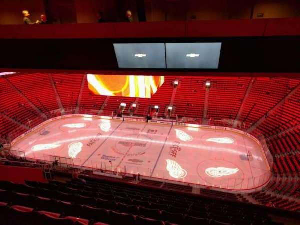 Little Caesars Arena, bloc: 210, rangée: 10, place: 7