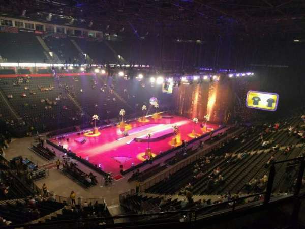 AO Arena, bloc: 211, rangée: e, place: 13