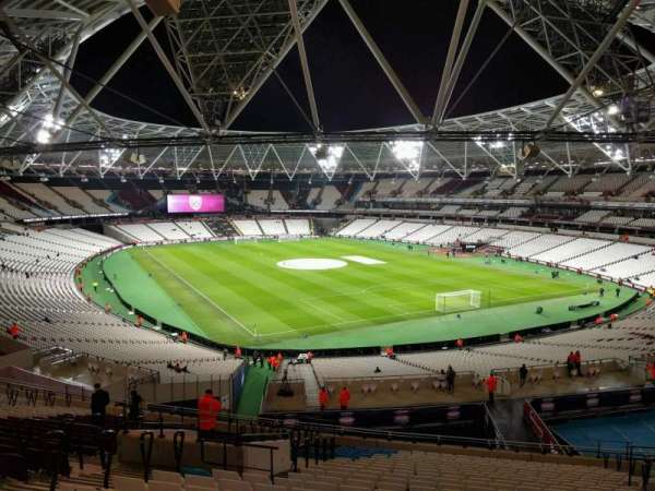 London Stadium, bloc: 245, rangée: 53, place: 140
