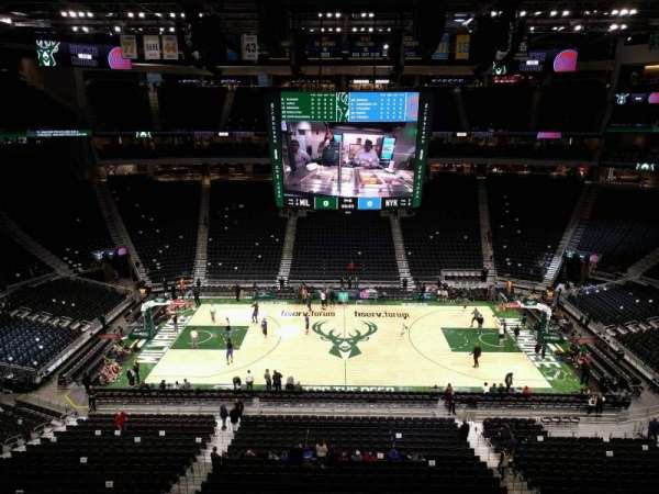 Fiserv Forum, bloc: 208, rangée: 3, place: 12