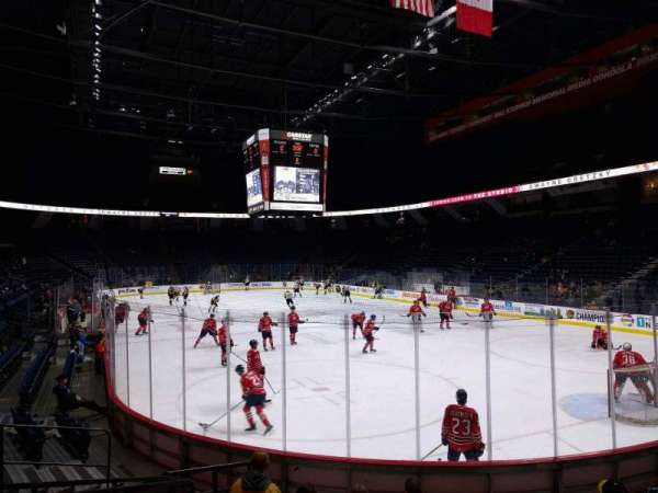 TD Coliseum, bloc: Old 103, rangée: 10, place: 6