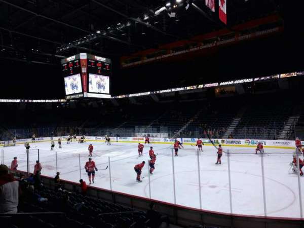 TD Coliseum, bloc: Old 105, rangée: 11, place: 4