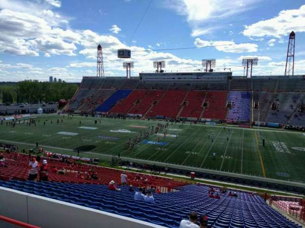 McMahon Stadium, bloc: p, rangée: 47, place: 21