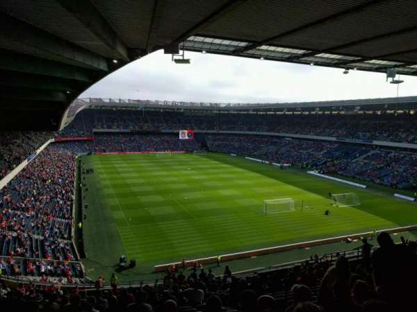 Murrayfield Stadium, bloc: N16, rangée: hh, place: 18