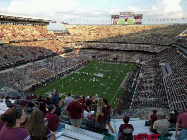 Kyle Field, bloc: 411, rangée: 15, place: 13