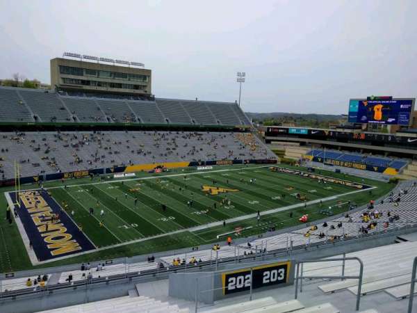 Mountaineer Field, bloc: 202, rangée: 16, place: 109