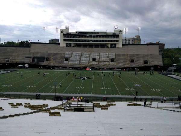 FirstBank Stadium, bloc: s, rangée: 50, place: 30