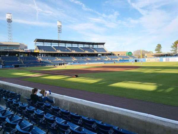 Harbor Park, bloc: 118, rangée: e, place: 13
