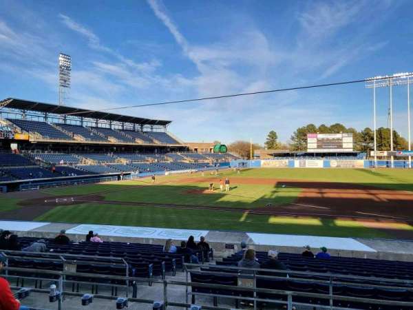 Harbor Park, bloc: 210, rangée: s, place: 14