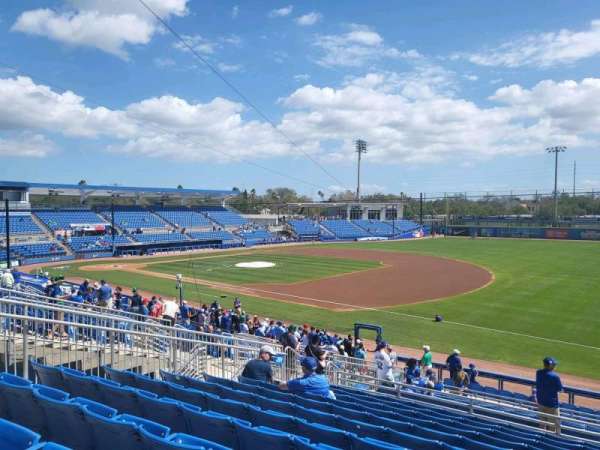 TD Ballpark, bloc: 201, rangée: 12, place: 13