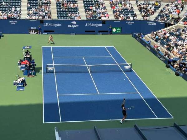 Arthur Ashe Stadium, bloc: 136, rangée: A, place: 11
