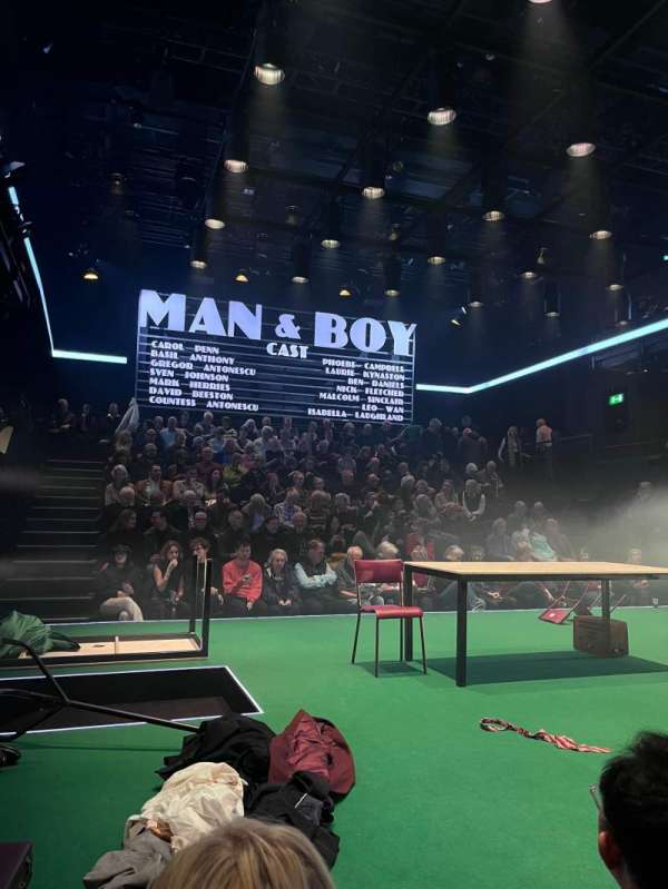 Dorfman Theatre, bloc: Stalls, rangée: F, place: 15