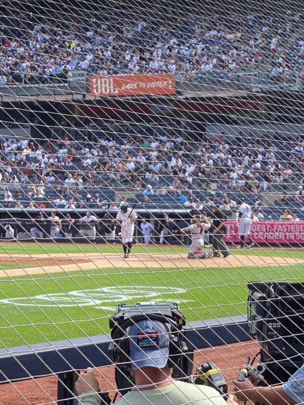 Yankee Stadium, bloc: 026, rangée: 1, place: 10