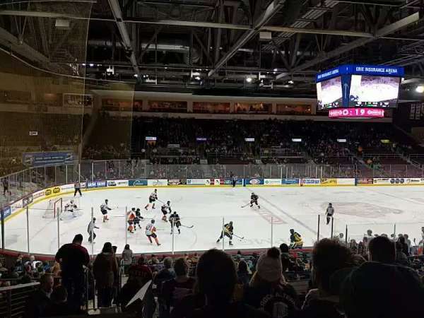 Erie Insurance Arena, bloc: 217, rangée: U, place: 10
