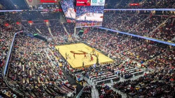 Rocket Arena, bloc: 203, rangée: 1, place: 15