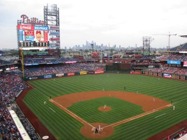 Citizens Bank Park, bloc: 320, rangée: 2, place: 10
