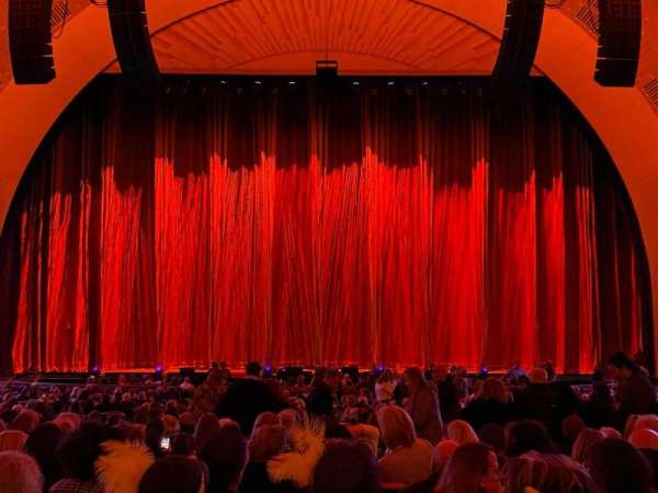 Radio City Music Hall, bloc: ORCHESTRA 4, rangée: B, place: 407