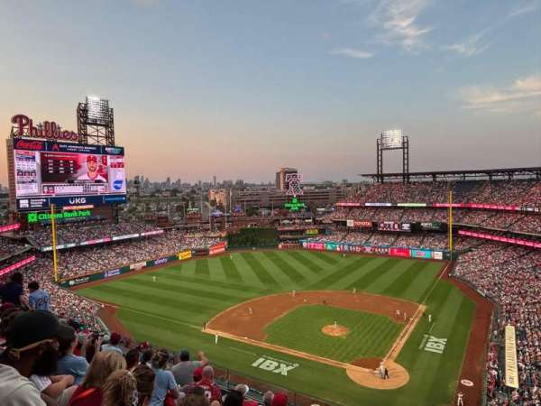 Citizens Bank Park, bloc: 423, rangée: 7, place: 4