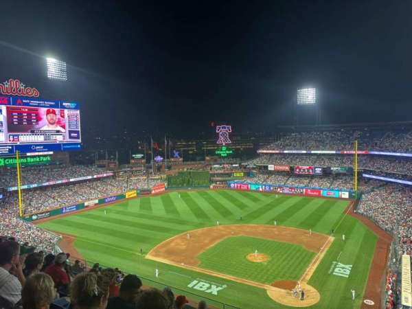 Citizens Bank Park, bloc: 423, rangée: 7, place: 4