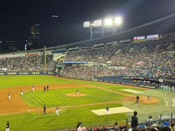 Jamsil Baseball Stadium, bloc: 219