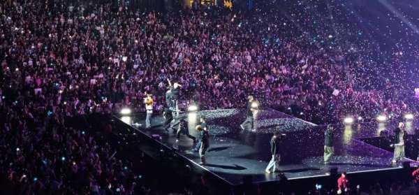 Allstate Arena, bloc: 212, rangée: E, place: 20