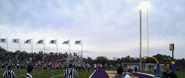 Bob Ford Field, bloc: Field