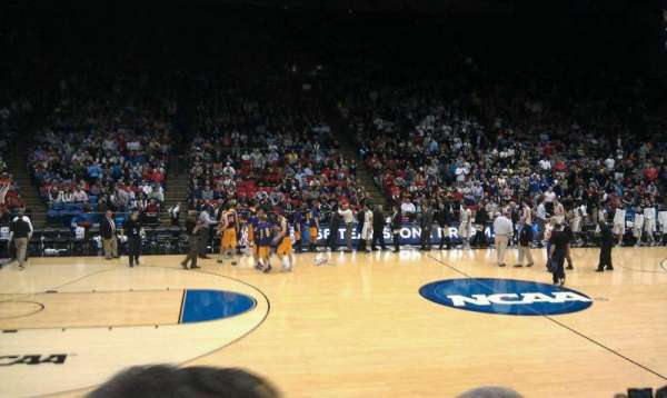 University Of Dayton Arena, bloc: 105, rangée: I, place: 13