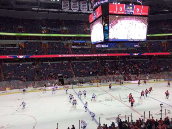 Capital One Arena, bloc: 214, rangée: A, place: 1