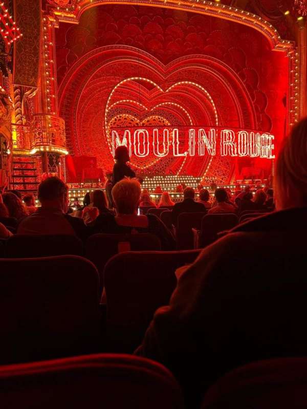 Al Hirschfeld Theatre, bloc: Orchestra L, rangée: R, place: 3