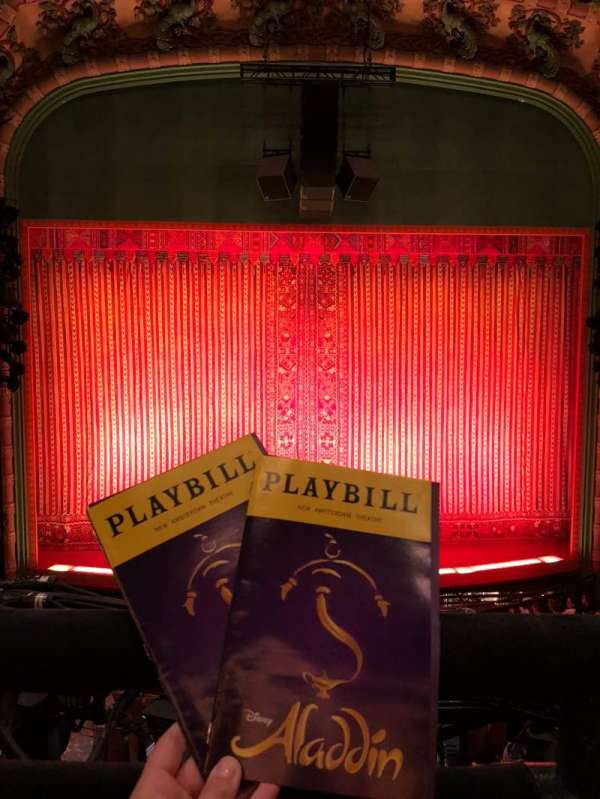New Amsterdam Theatre, bloc: Mezzanine C, rangée: AA, place: 112