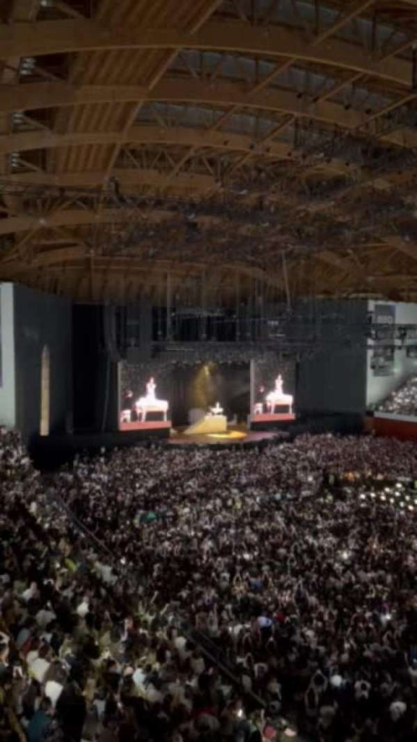 MEO Arena, bloc: 13, rangée: A, place: 23