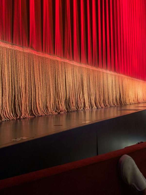 Longacre Theatre, bloc: Orchestra L, rangée: A, place: 4