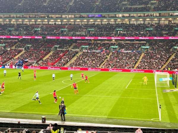 Wembley Stadium, bloc: 119, rangée: 28, place: 112