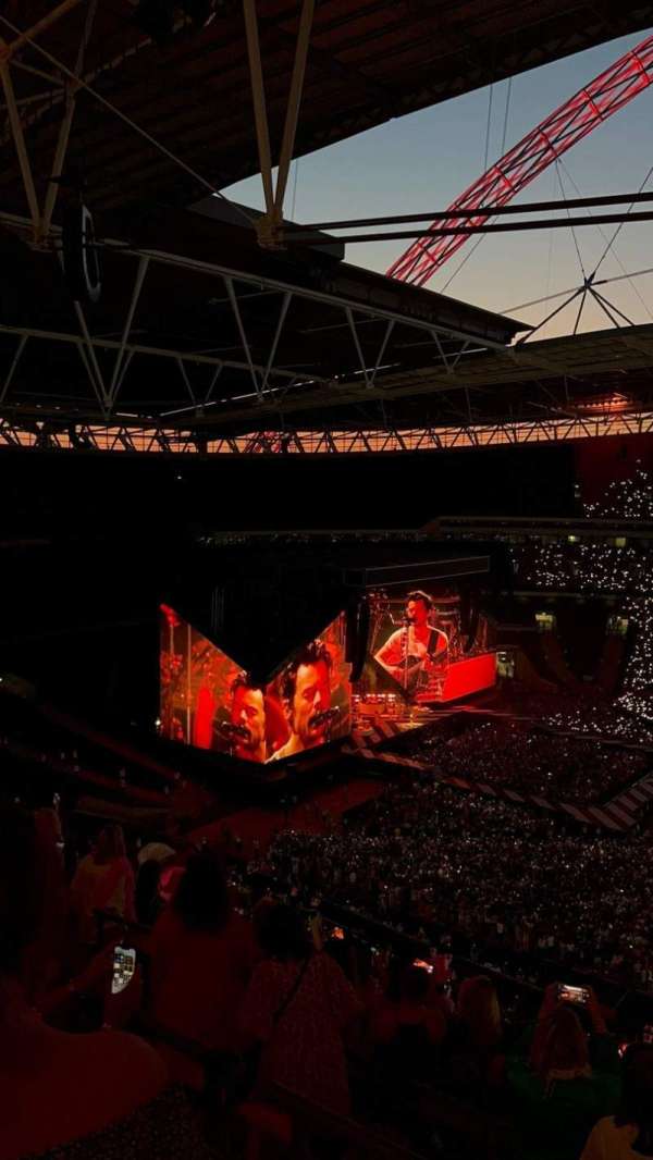 Wembley Stadium, bloc: 527, rangée: 17, place: 6