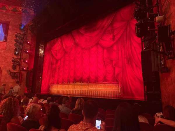 August Wilson Theatre, bloc: Orchestra R, rangée: G, place: 16